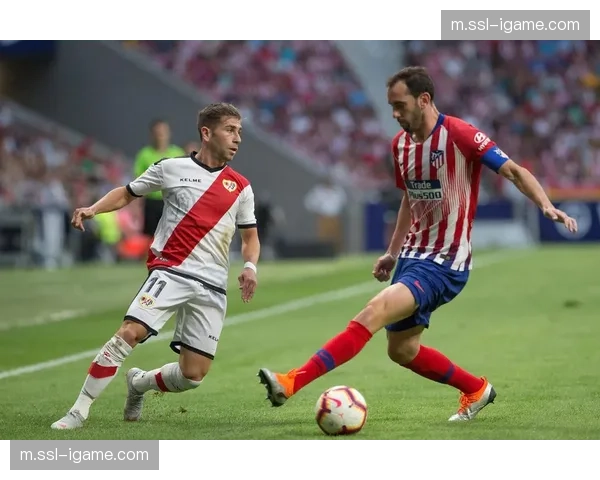 巴列卡诺主场密集防守 伊劳拉五后卫战术限制对手